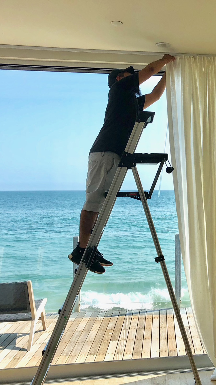 Professional Drapery and Curtain Cleaning Services in LA an OC